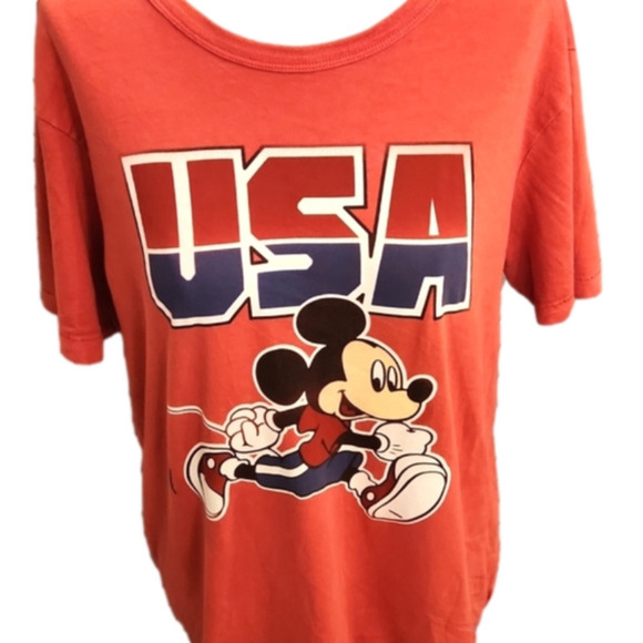 𝅺Mens Disney Mickey Mouse USA red tee size Medium. - Picture 7 of 9